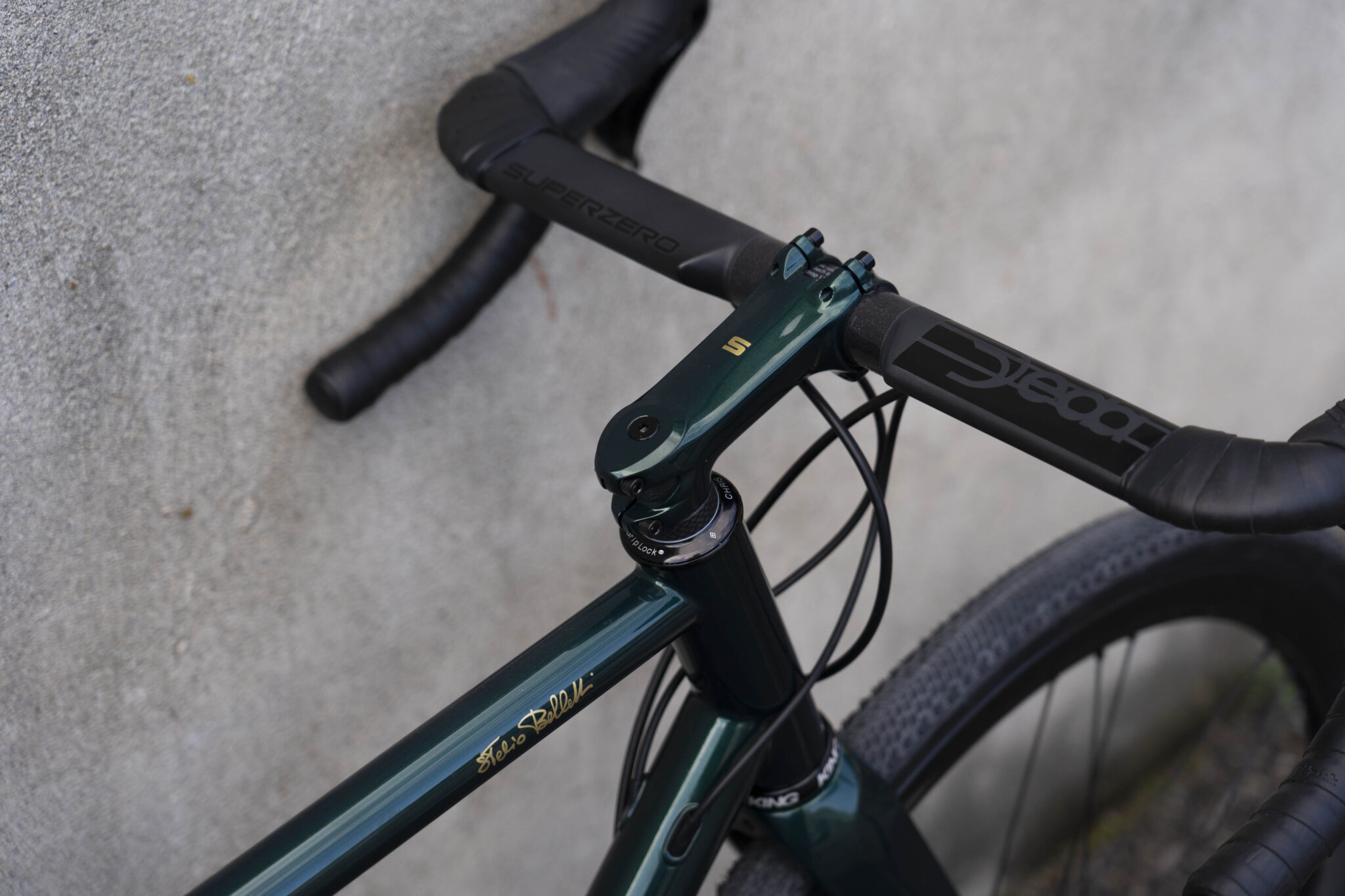 Nina XCr - Stelbel